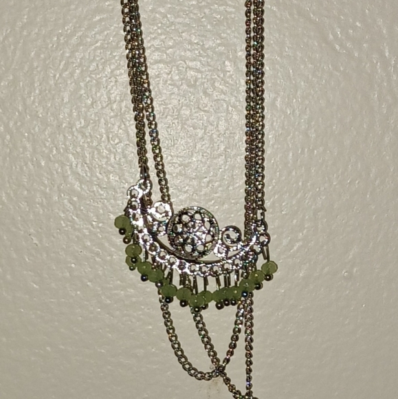 Elegant Silver and Green Earrings W/ 4 Necklaces. - Picture 3 of 4
